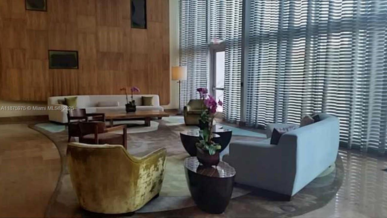 50 Biscayne Unit #606