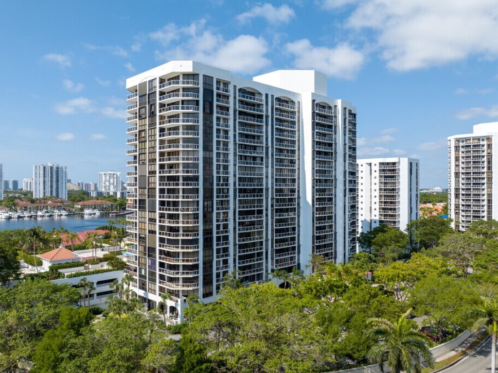 apartamento para alugar no Harborside