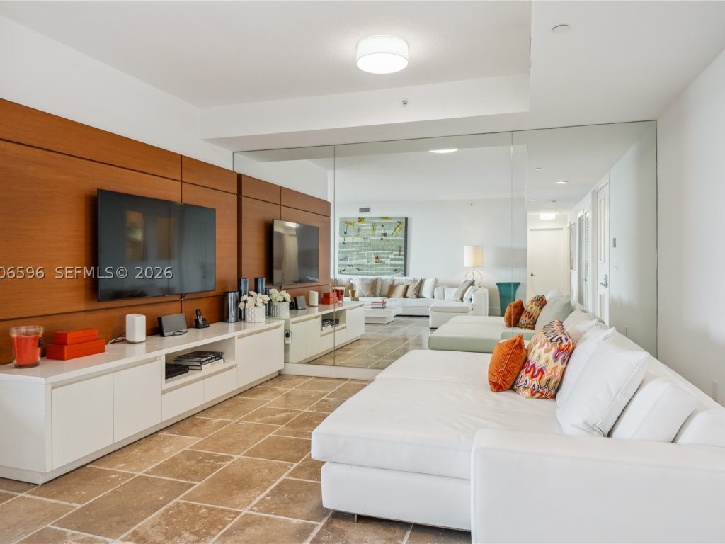 apartamentos en venta en Ocean Club Lake Villa Three