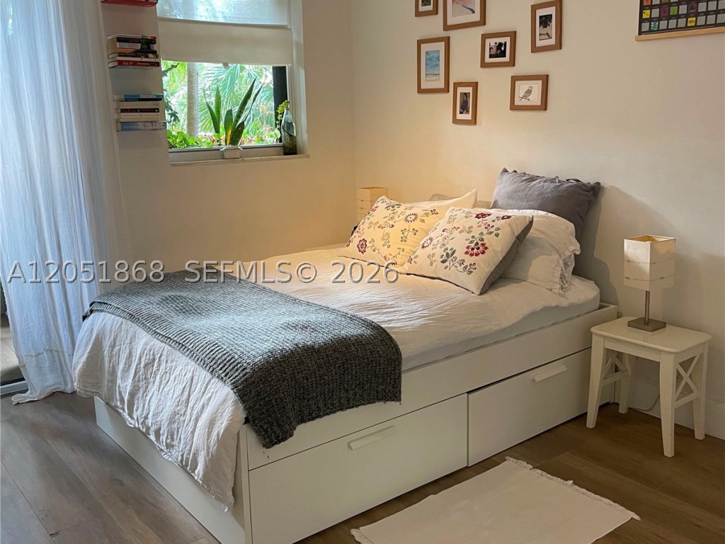 apartamentos en venta en Ocean Lane Plaza