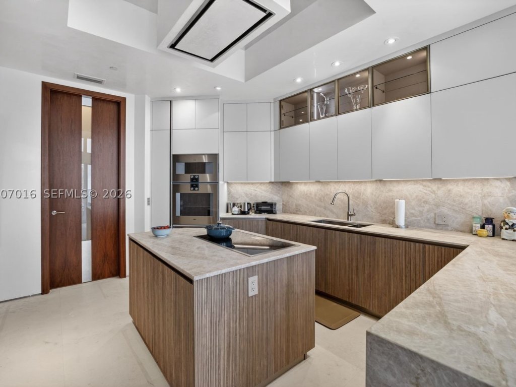 apartamentos a venda no Williams Island 2600