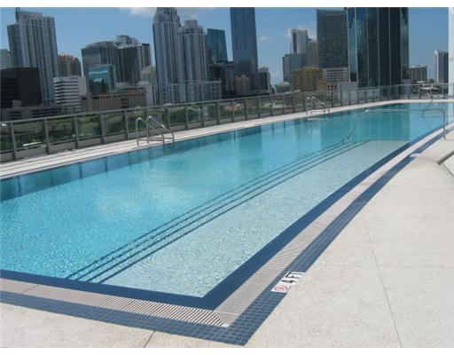 Comprar apartamento no Mint at Riverfront