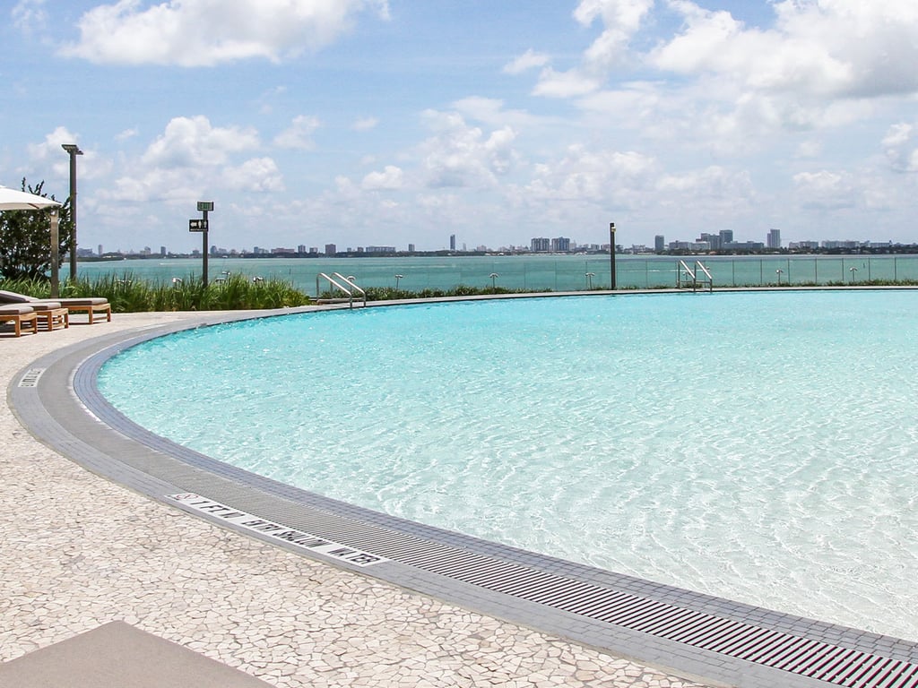 apartamentos a venda no Paraiso Bay Miami