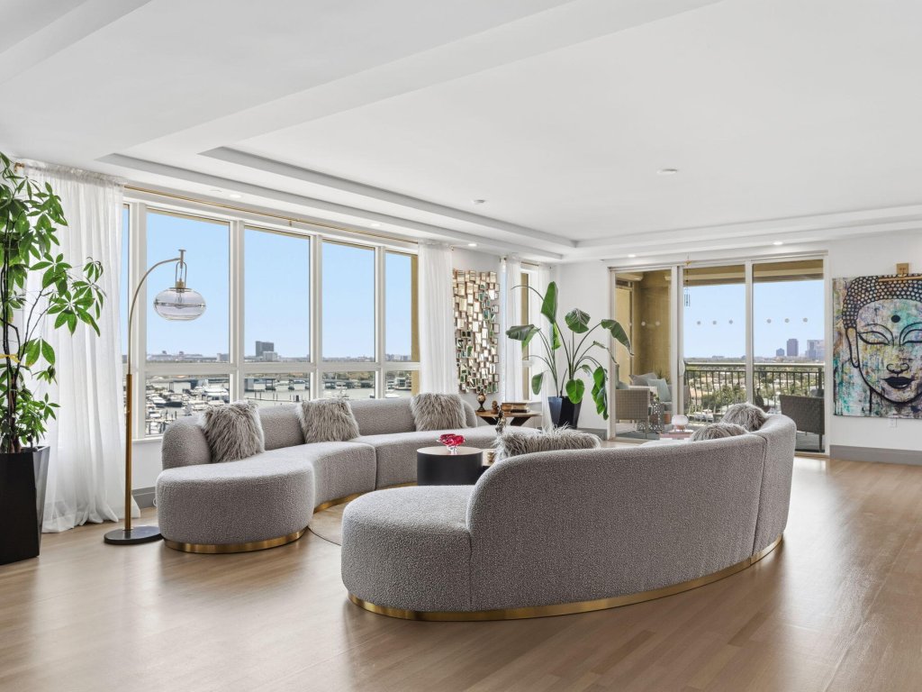 Condos for sale at Alhambra Place