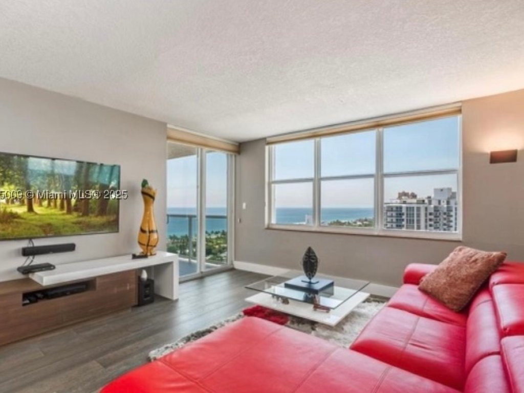 Condos for sale at Berkley South