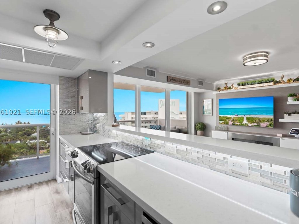 Condos for sale at Vantage View
