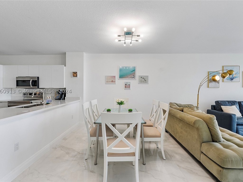 apartamentos en venta en Golden Bay Club