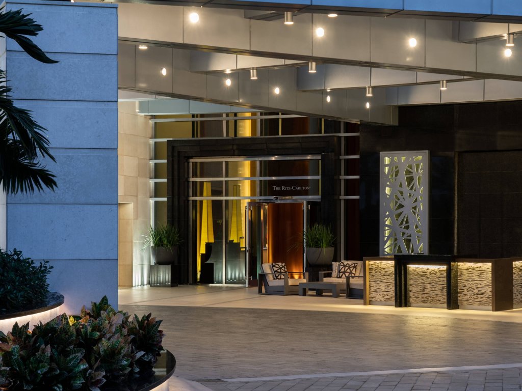apartamentos a venda no Ritz Carlton One Bal Harbour