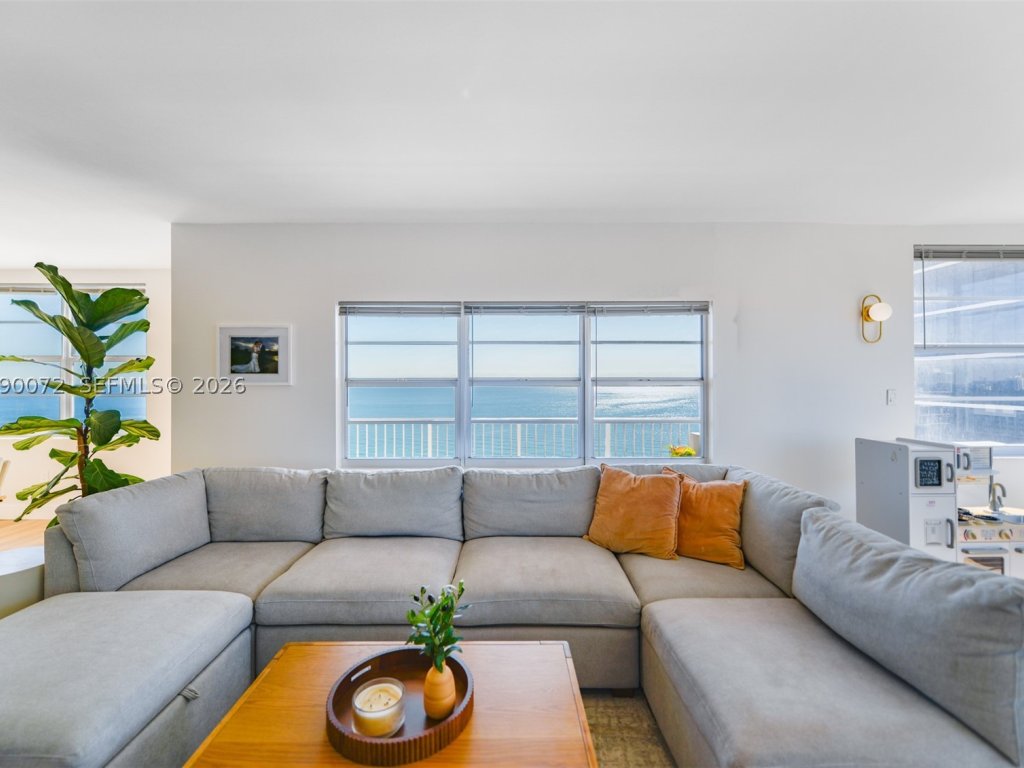 Condos for sale at The Hemispheres