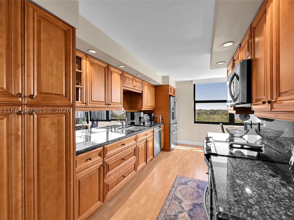 Condos for sale at The Corinthian