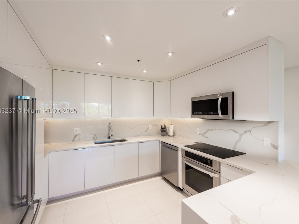apartamentos en venta en Key Colony II Ocean Sound