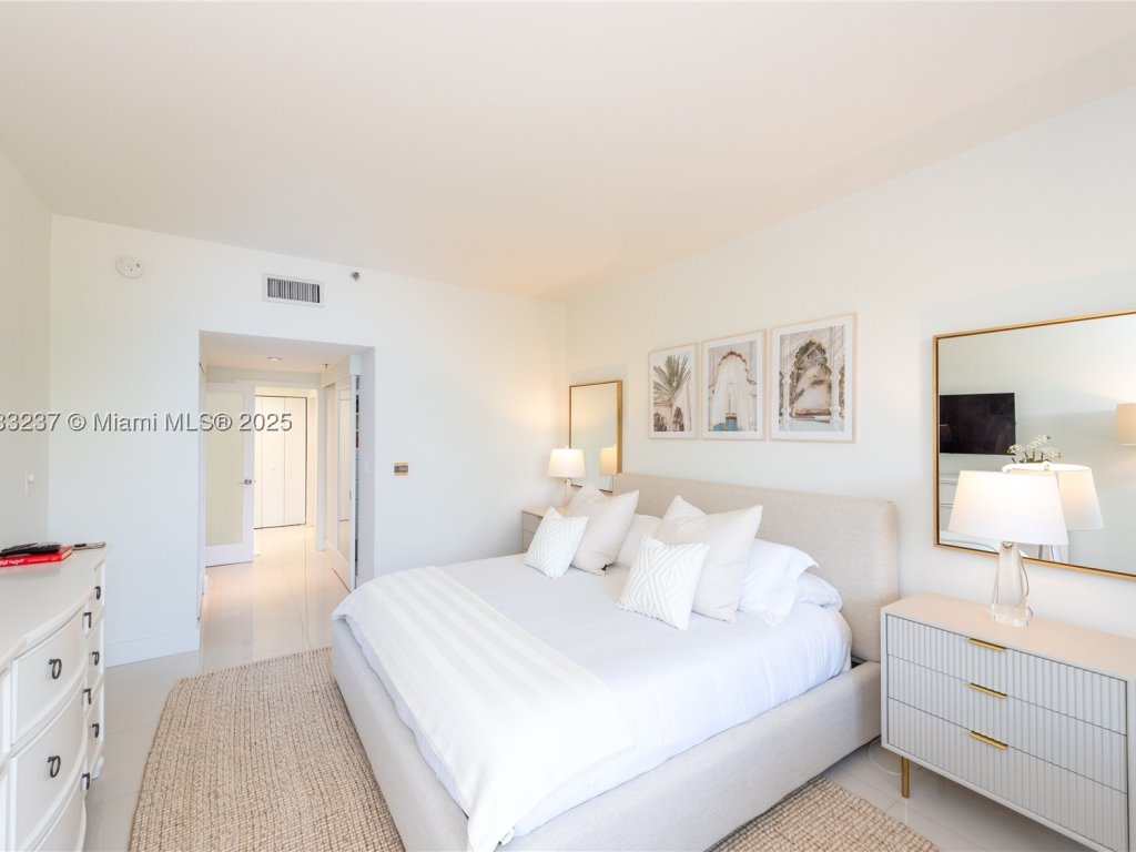 apartamentos en venta en Key Colony II Ocean Sound