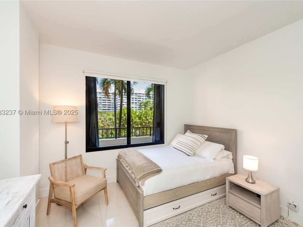 apartamentos en venta en Key Colony II Ocean Sound