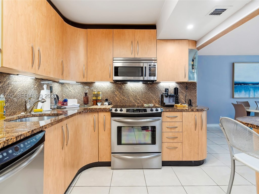 apartamentos a venda no Trafalgar Towers