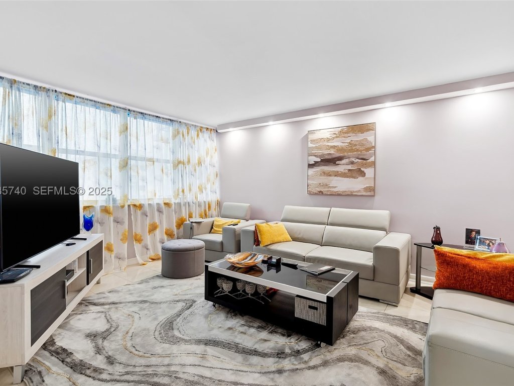 apartamentos a venda no Trafalgar Towers