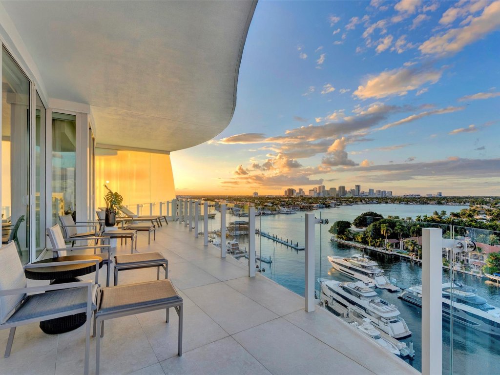 Condos for sale at Pier Sixty-Six Residences Azul