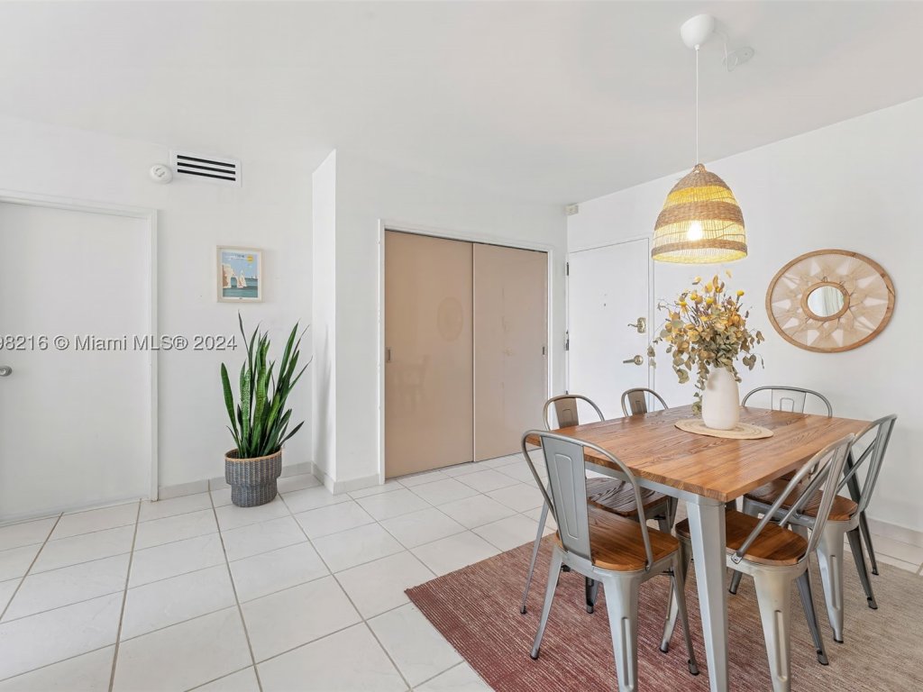 apartamentos en venta en Seacoast 5700