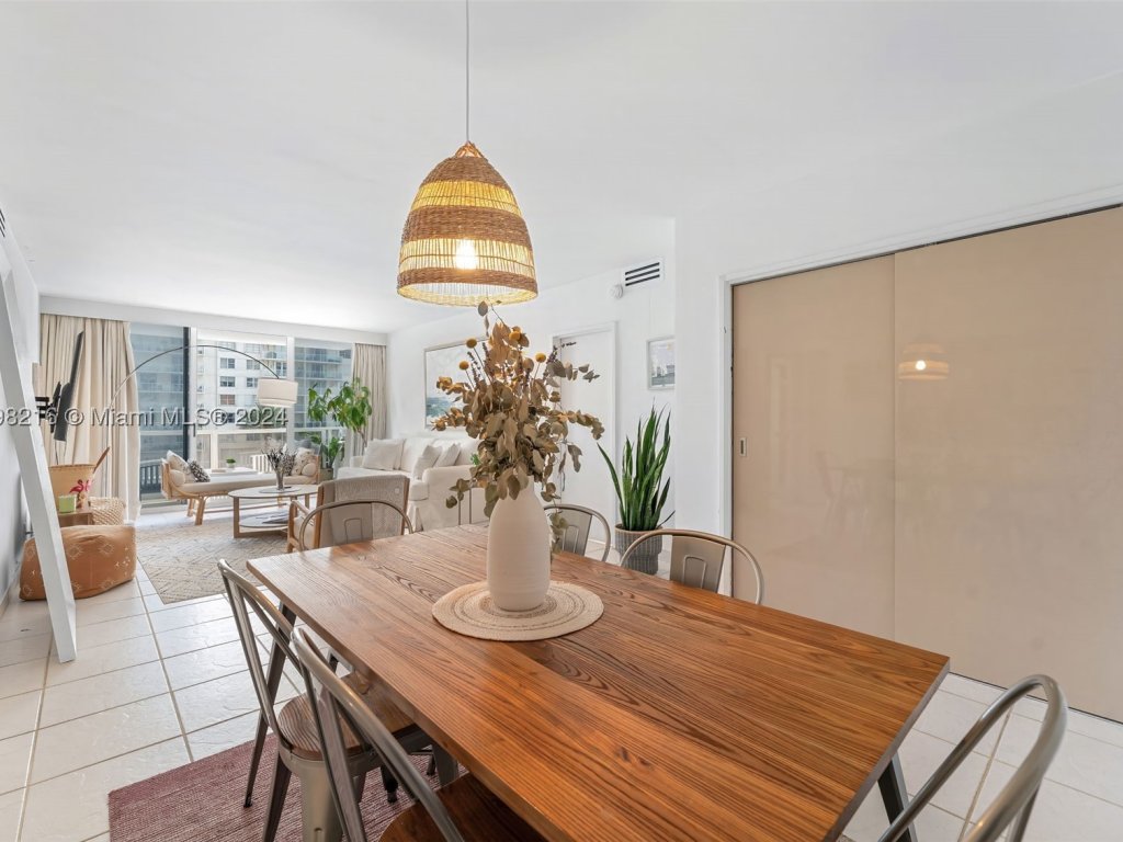 apartamentos en venta en Seacoast 5700