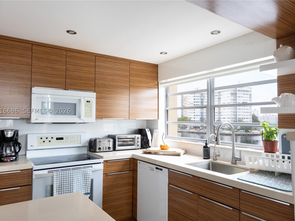 Condos for sale at Imperial Towers
