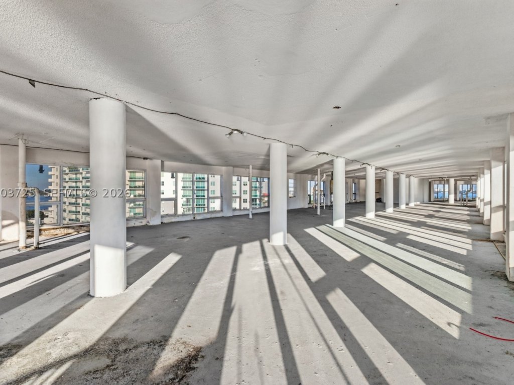 apartamentos en venta en Bayshore Yacht Tennis Club