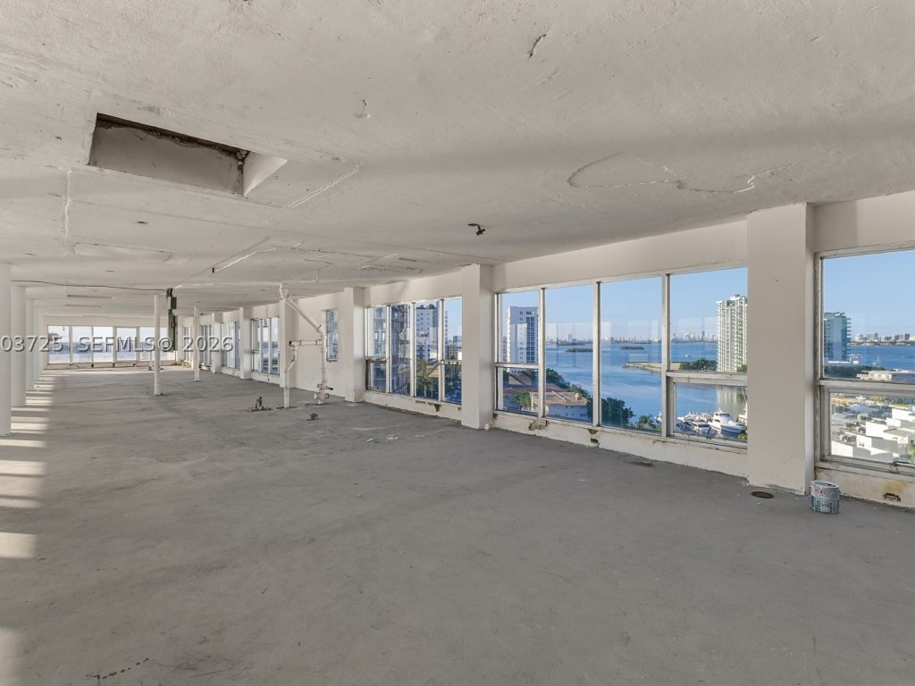 apartamentos en venta en Bayshore Yacht Tennis Club