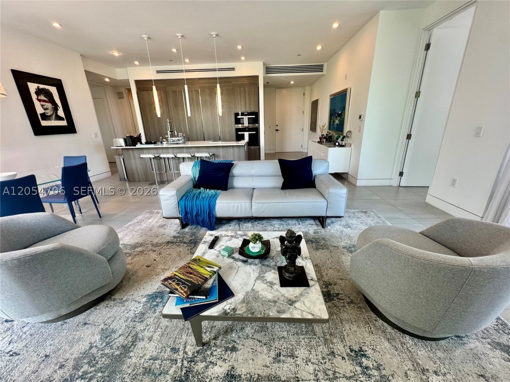 apartamentos en venta en 101 Key Biscayne