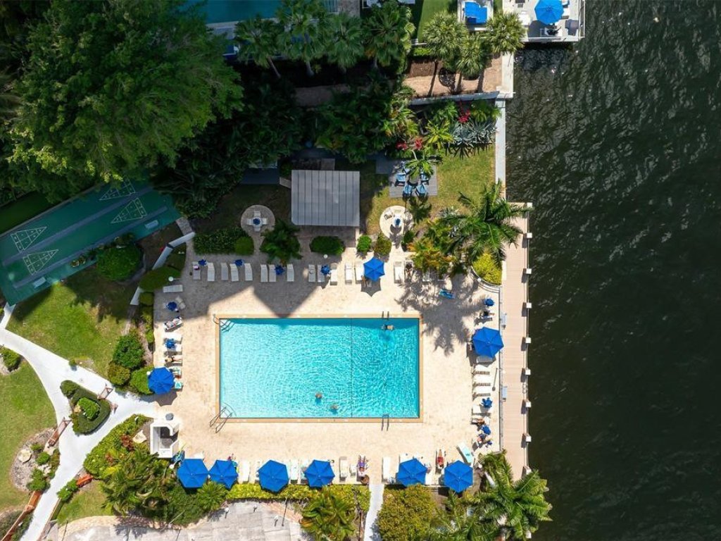 Condos for sale at Coral Ridge Towers
