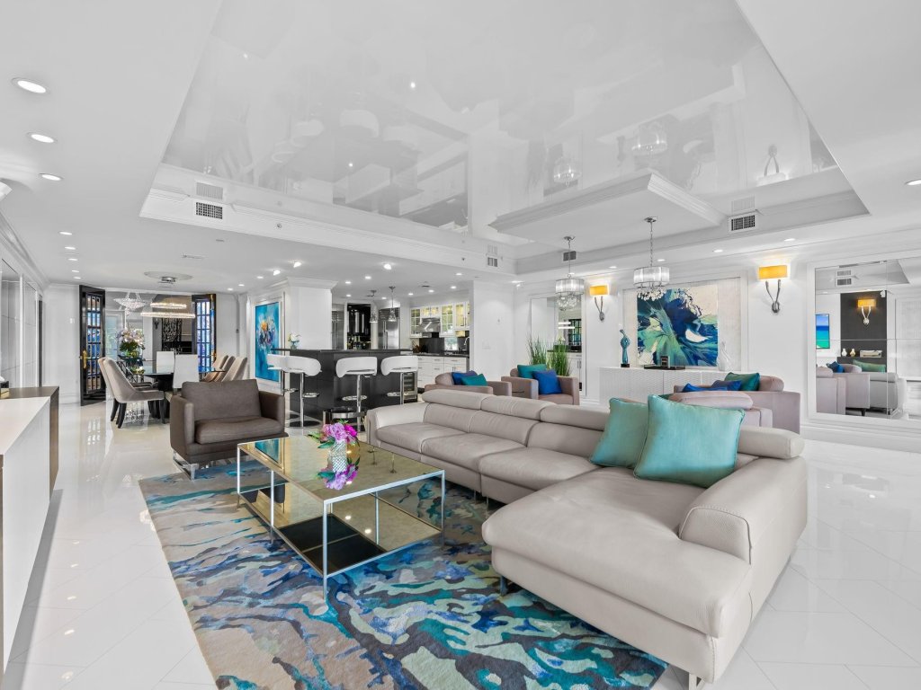 Condos for sale at La Cascade