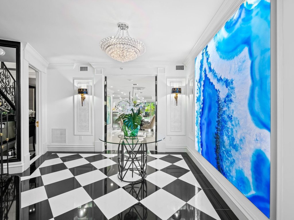 Condos for sale at La Cascade