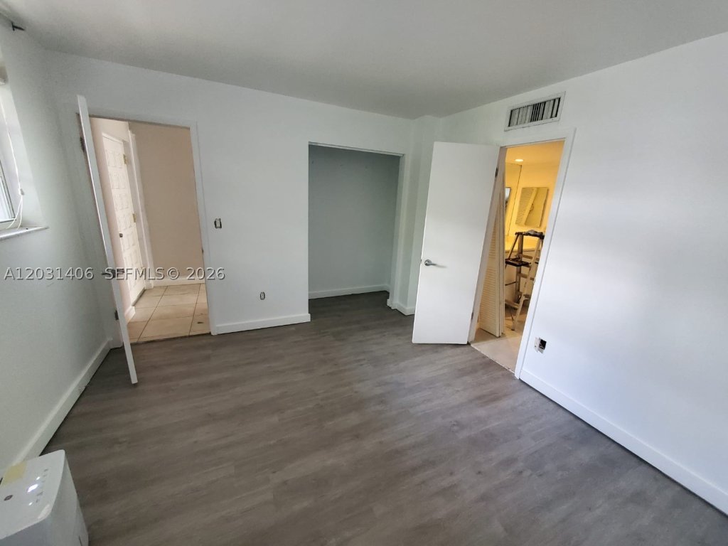 Condos for sale at Nirvana 3
