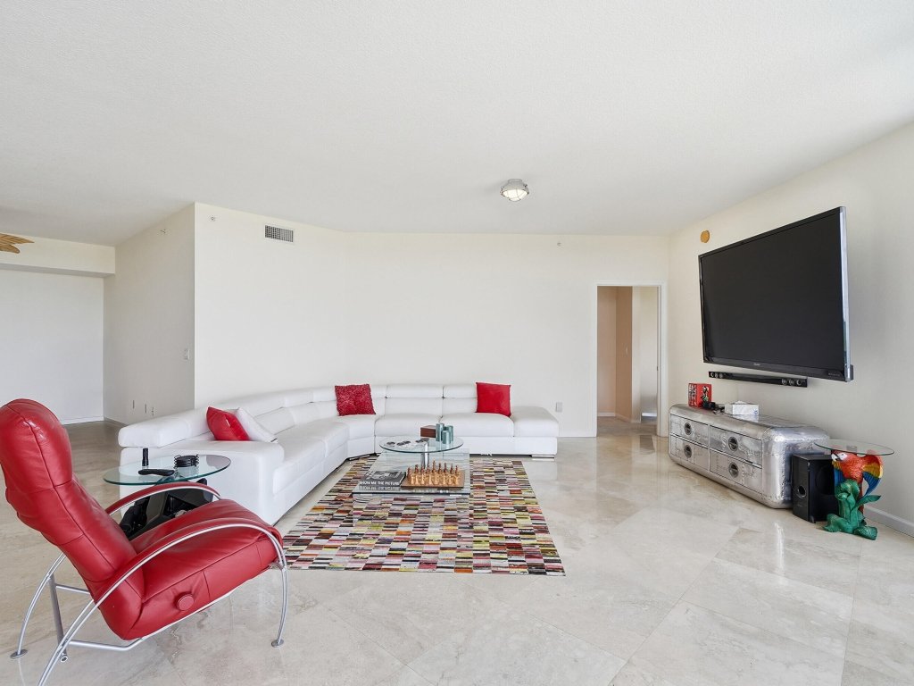 Condos for sale at Renaissance on the Ocean
