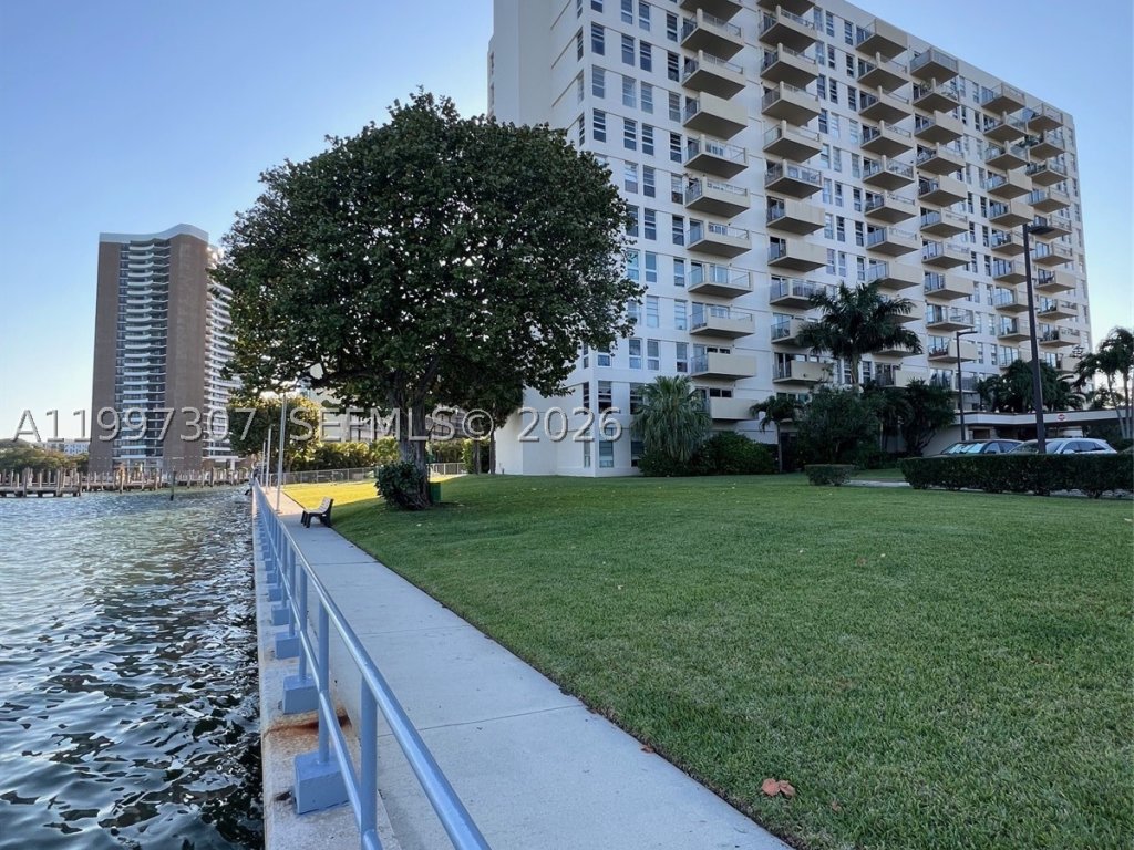 Condos for sale at Clipper