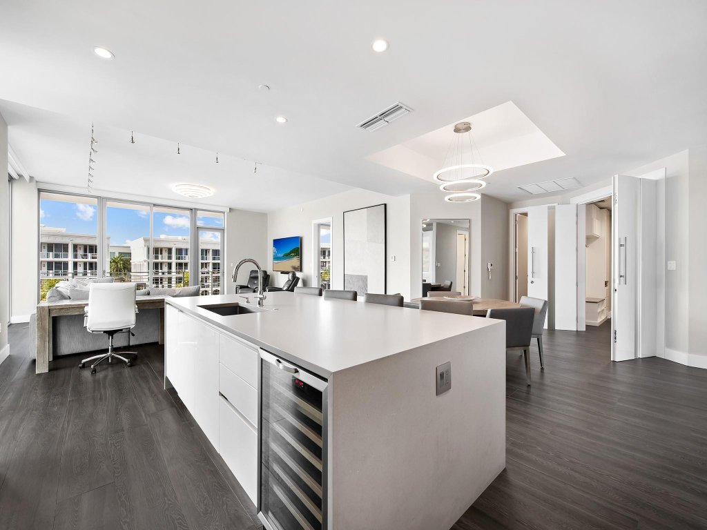 Condos for sale at Aquamar Las Olas
