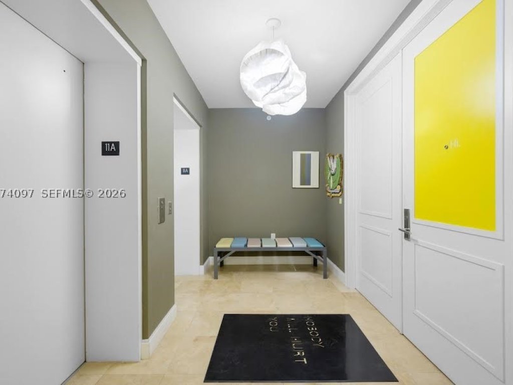 Condos for sale at Peninsula I