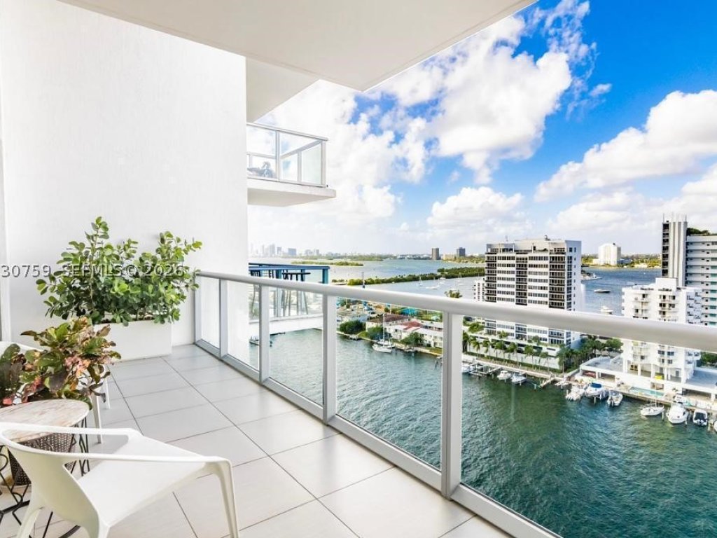 apartamentos en venta en Eloquence on the Bay