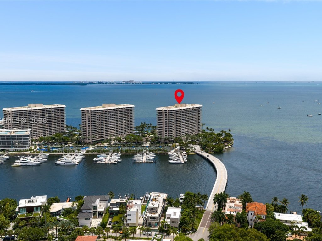 apartamento para alugar no Grove Isles Tower I