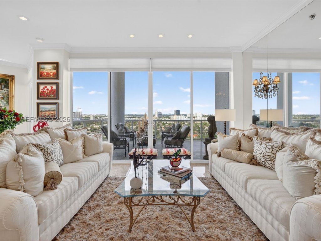 apartamentos en venta en Harbor Tower at Waterways