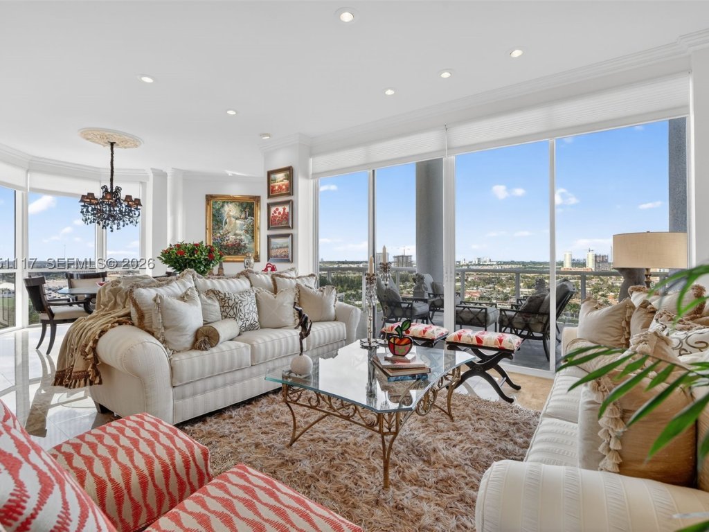 apartamentos en venta en Harbor Tower at Waterways