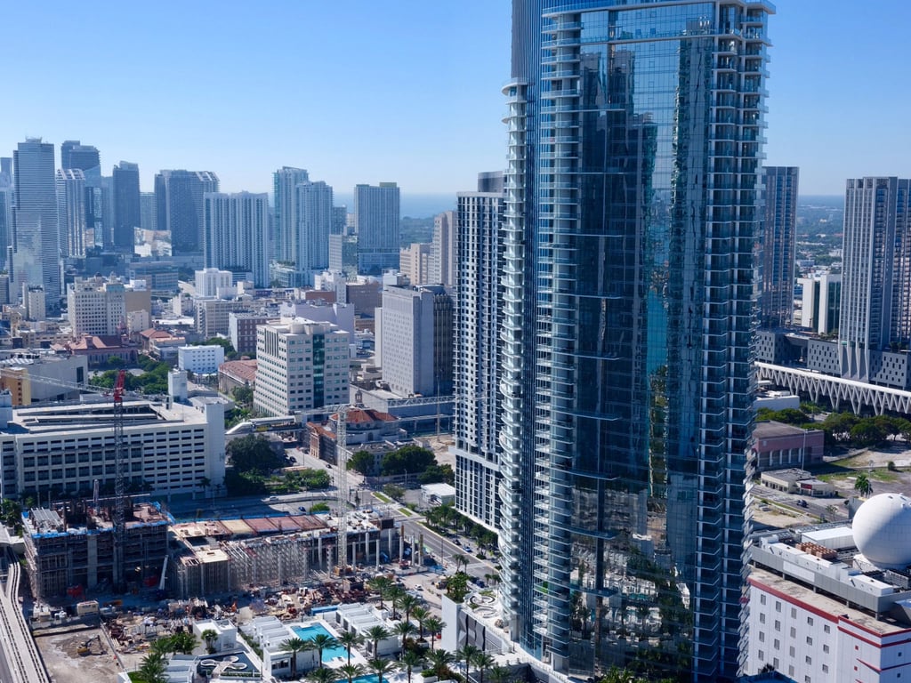 Condos for sale at Paramount Miami WorldCenter