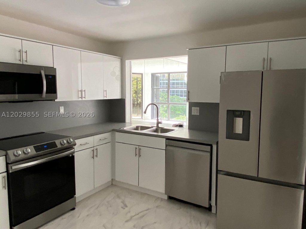 Condos for sale at Brickell Place II