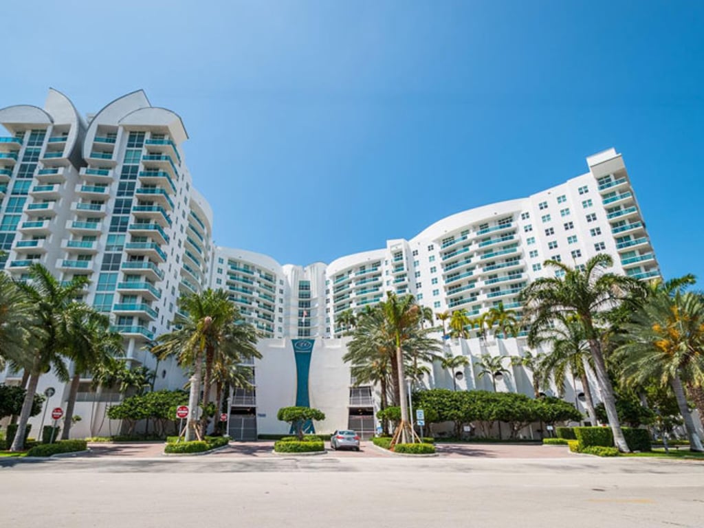 apartamento para alugar no 360 Condo Marina Residences West