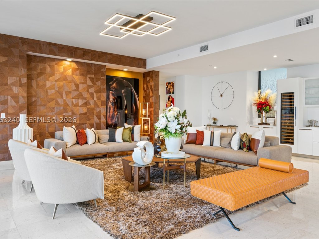 apartamentos a venda no The Fairchild Coconut Grove