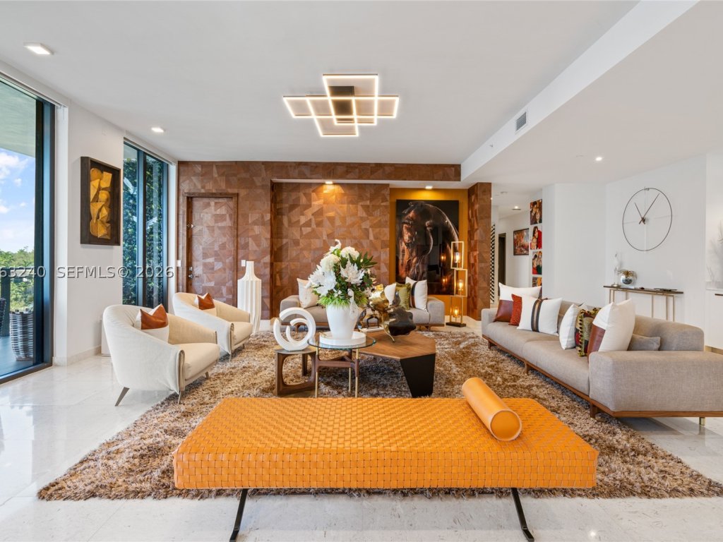 apartamentos a venda no The Fairchild Coconut Grove
