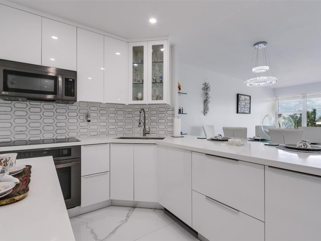 Condos for sale at Coral Ridge Towers South