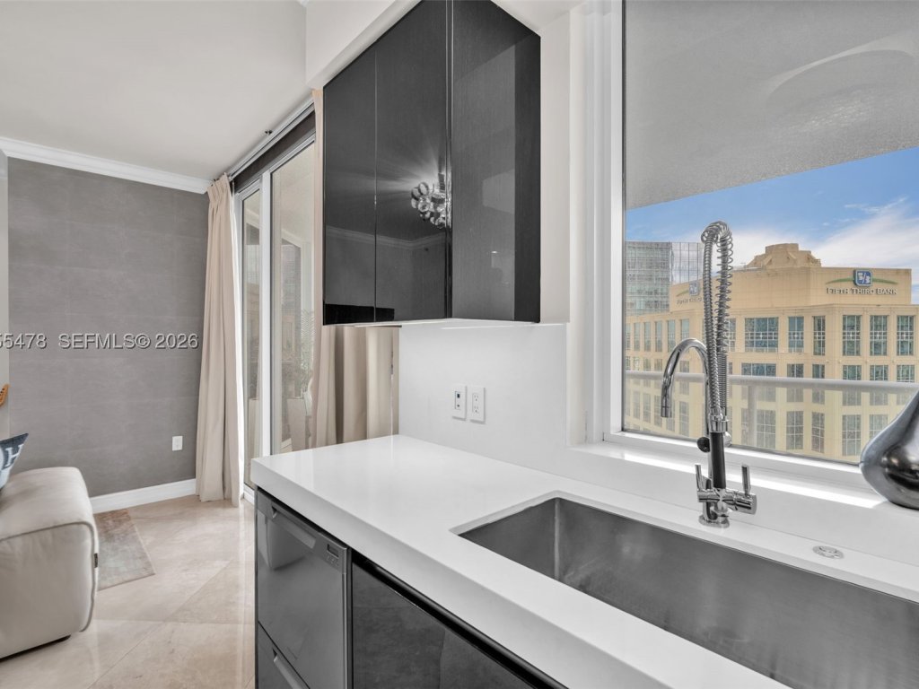 Condos for sale at Las Olas River House