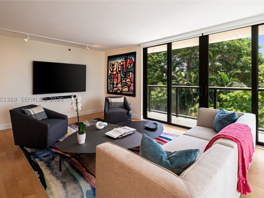 apartamento para alugar no Coconut Grove Bayshore