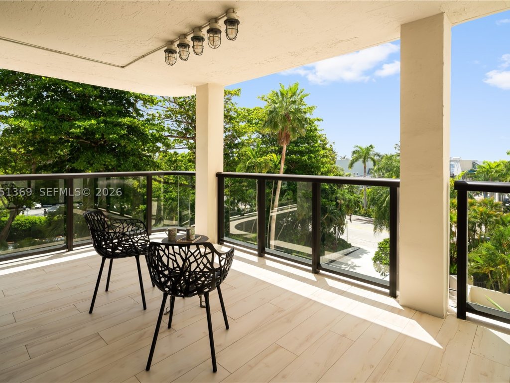 apartamento para alugar no Coconut Grove Bayshore
