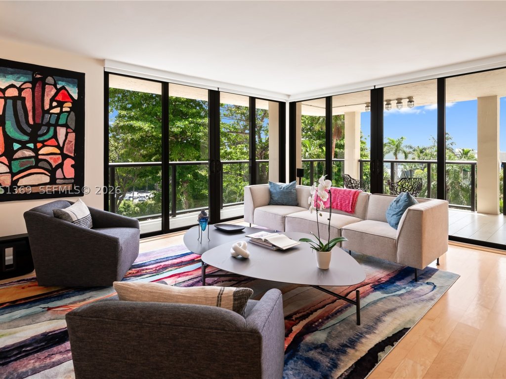 apartamento para alugar no Coconut Grove Bayshore