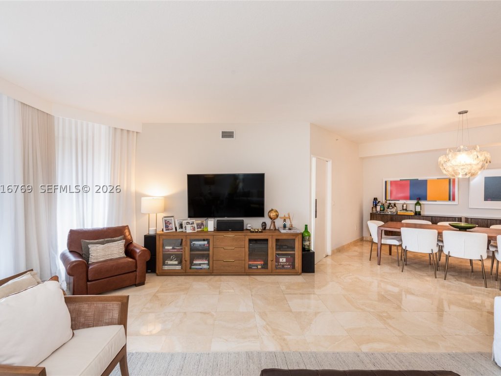 apartamentos en venta en Ocean Club Lake Villa Two