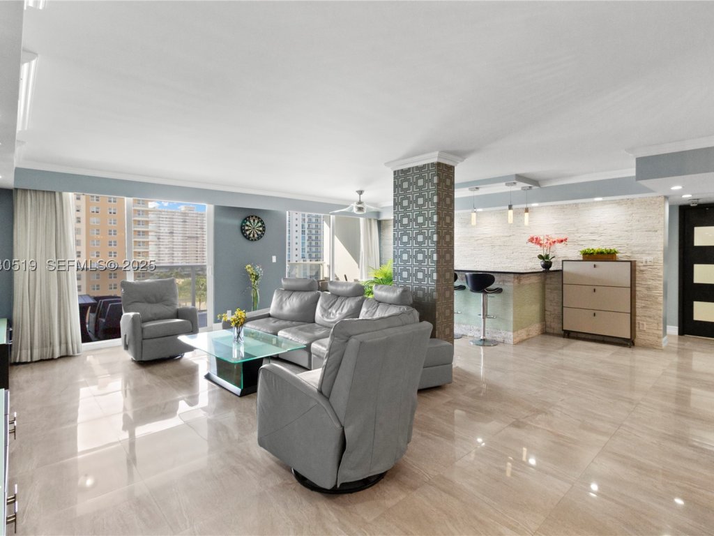 Condos for sale at La Mer Estates